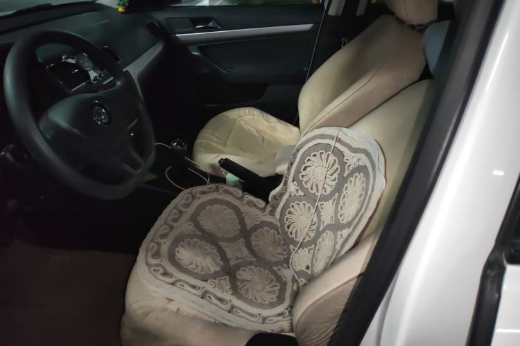 Used Volkswagen Gran Lavida 2015 1.6L Manual Fashion Edition Left Front Seat