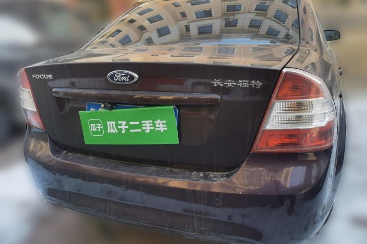 Used Ford Focus 2011 Sedan 1.8L Automatic Fashion Edition
