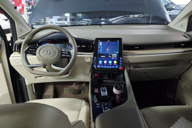 Used Hyundai Custo 2021 270TGDi Prestige LUX Center Console