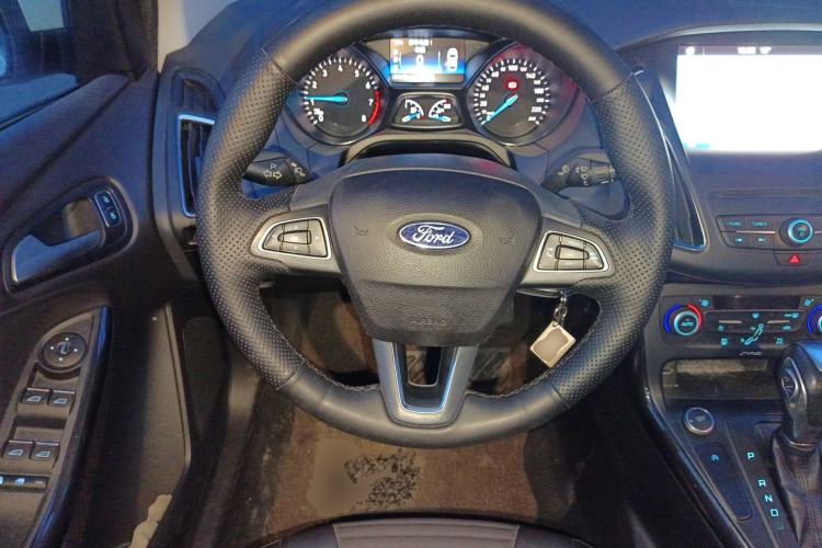 Used Ford Focus 2018 Sedan Classic EcoBoost 180 Automatic Elite Model
