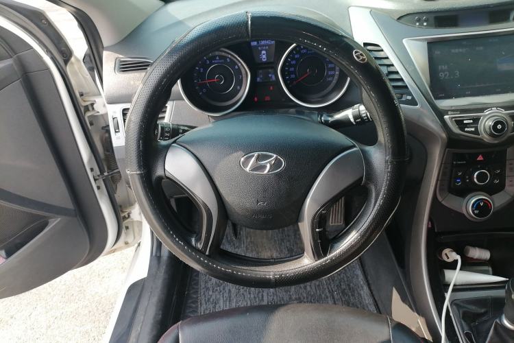 Used Hyundai Elantra (5th Generation / Langdong) 2016 1.6L Manual Luxury Model