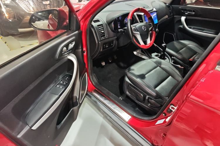 Used Changan CS35 2016 1.6L Manual Luxury Model China V Standard
