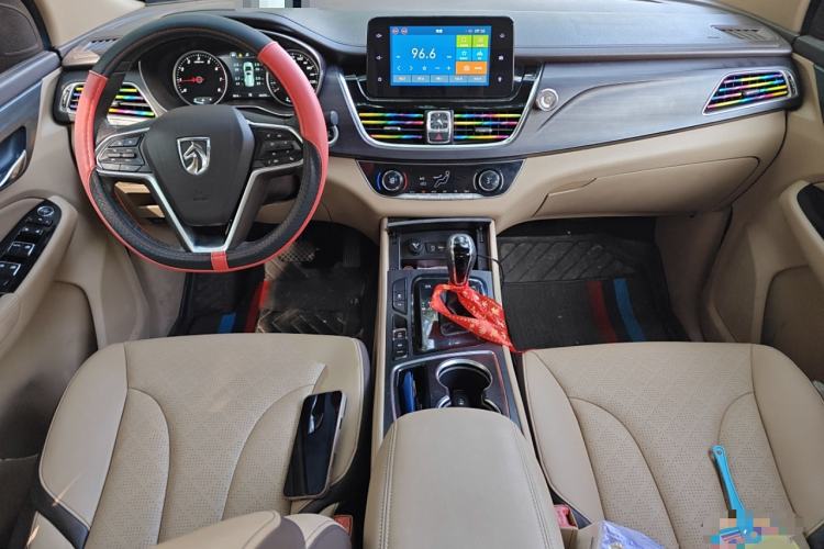 Used Baojun 730 2017 1.8L iAMT Prestige Version 7 Seats