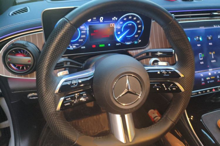 Used Mercedes-Benz EQE 2022 350 Luxury Edition Steering Wheel