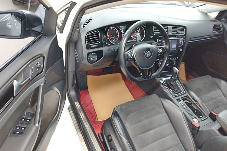 Used Volkswagen Golf 2014 1.4TSI Automatic Flagship Model