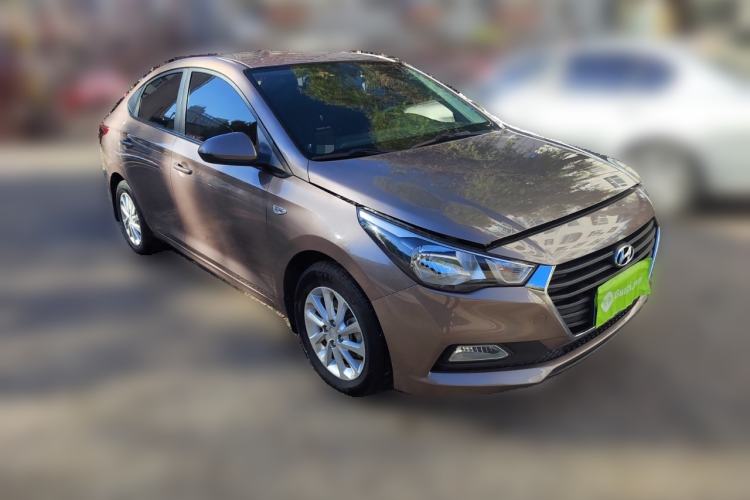 Used Hyundai Verna (new generation) 2016 1.4L Manual Cool Edition GLS Front Right 45 Deg