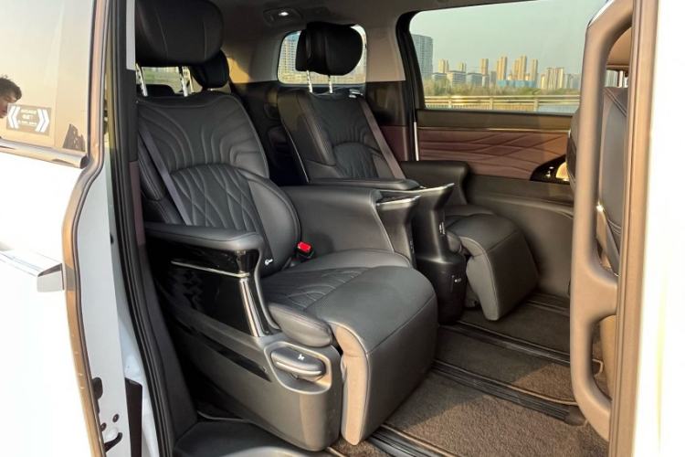 Used GAC Trumpchi M8 2024 Master Series Super Hybrid Edition
