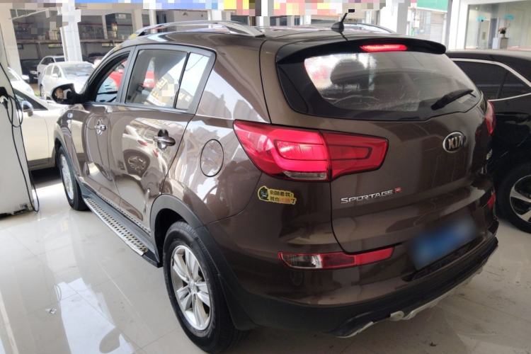 Used Kia Sportage R 2016 2.0L Manual Two-Wheel Drive GL Trim
