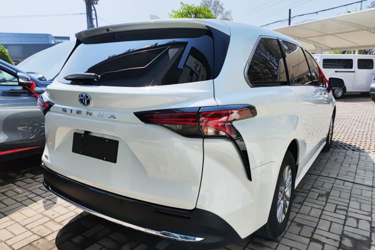 Used Toyota SIENNA 2021 2.5L Hybrid Comfort Edition
