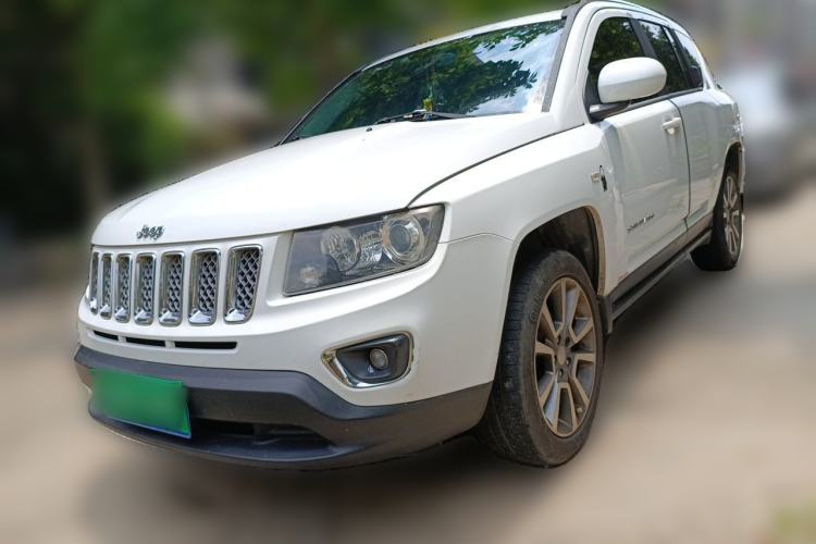 Used Jeep Compass 2014 2.0L two-wheel drive luxury version Guazi used car, China used car export, Used car for sale, Used  cars, Cheapest cars for sale