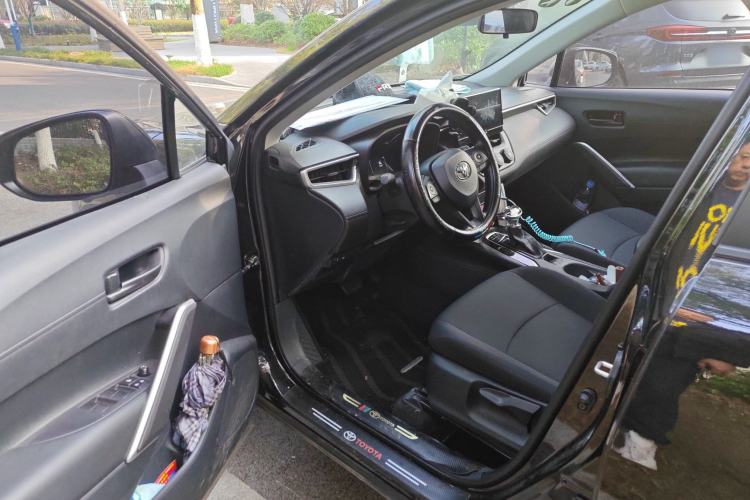 Used Toyota Corolla Cross 2024 2.0L Pioneer Edition
