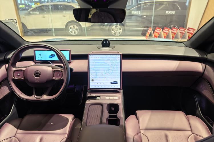 Used Nio ET5T 2025 75 kWh Touring Interior 1