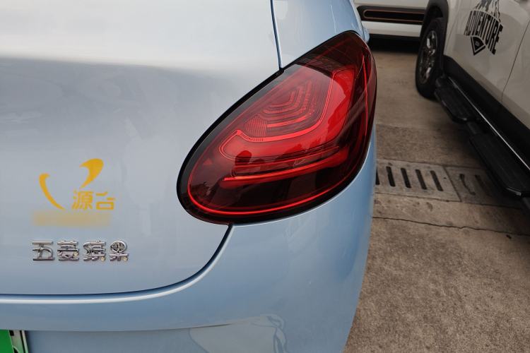 Used Wuling Bingo 2025 410 km Lingxi Deluxe Edition Right Rear Taillight