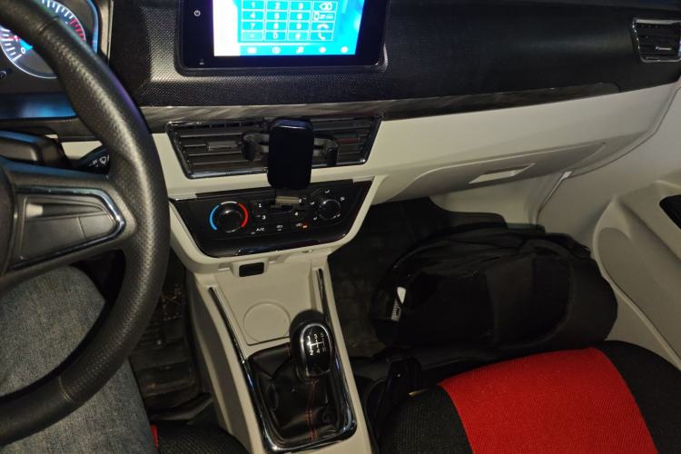 Used SRM New Haishi X30L 2025 1.5L Wealth Edition Minibus 5/6/7 Seats No Air Conditioning Double Doors