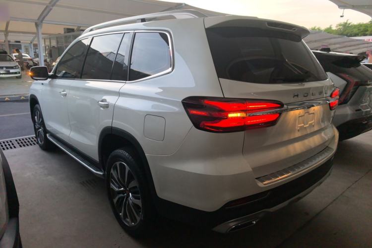 Used Roewe RX8 2018 30T Smart Connectivity All-Wheel Drive Supreme Edition
