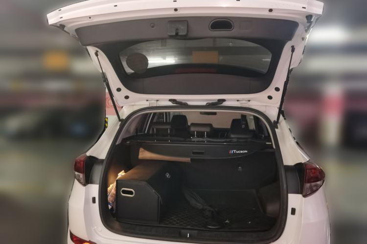 Used Hyundai Tucson 2018 1.6T Dual-Clutch Two-Wheel Drive 15th Anniversary Special Edition