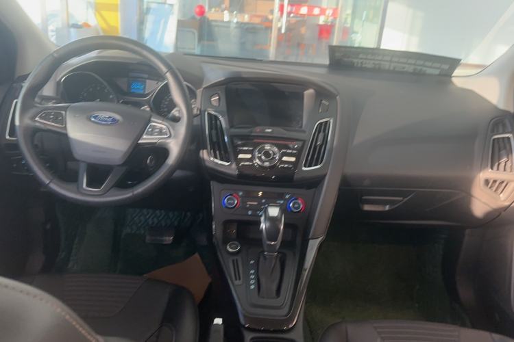 Used Ford Focus 2017 Hatchback 1.6L Automatic Fashion Edition Smart Drive Version