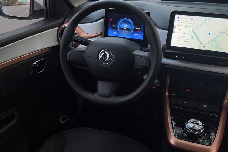 Used Dongfeng NAMMI BOX 2022 Chasing Wind Edition 331 km Standard Model
