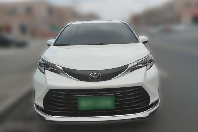 Used Toyota SIENNA 2024 2.5L Hybrid Comfort Edition
