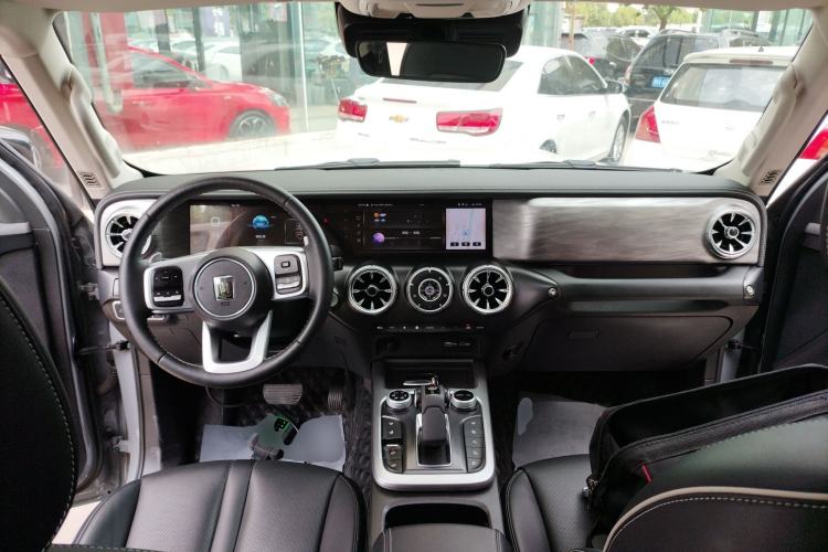 Used Tank 300 2023 City Edition 2.0T—Stylish as Ever
