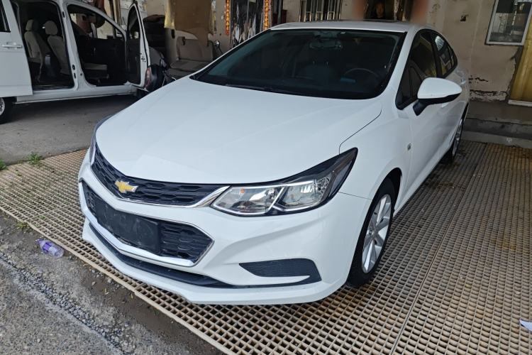 Used Chevrolet Cruze 2018 320 Automatic Pioneer Sunroof Edition