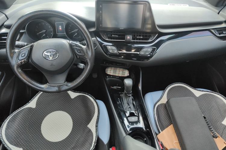 Used Toyota IZOA 2020 2.0L Yi Xiang CARE