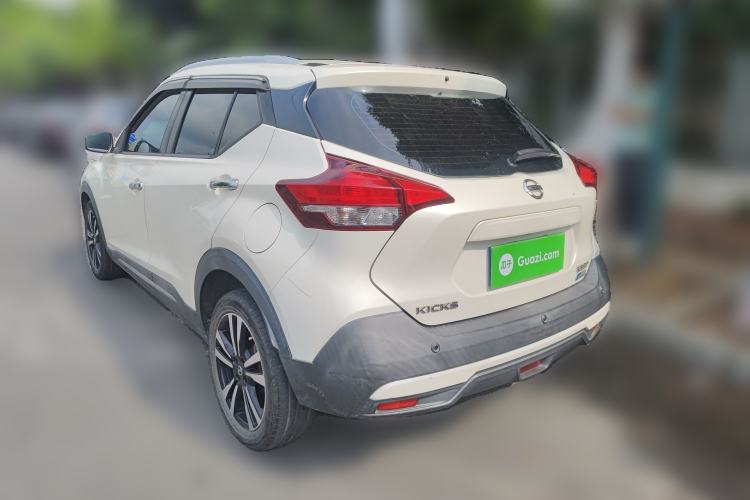 Used Nissan Kicks 2019 1.5L CVT Smart Connect Luxury Edition
