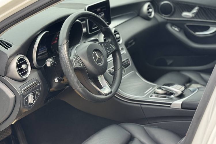 Used Mercedes-Benz C-Class 2015 C 200 station wagon