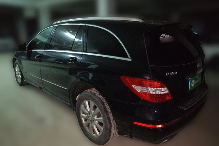 Used Mercedes-Benz R-Class 2017 R 320 4MATIC Business Edition Prestige Model Rear Left 45 Deg