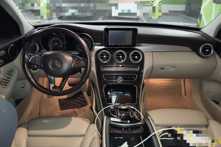 Used Mercedes-Benz C-Class 2015 Facelift C 200 L
