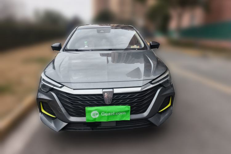 Used Roewe i6 MAX 2020 300TGI Automatic Supreme Edition with Cool Sunroof and Advanced Driving Features