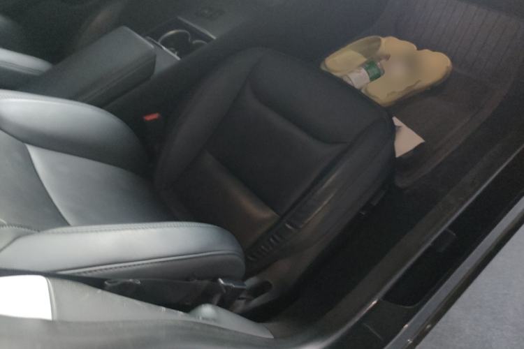 Used Tesla Model 3 2023 Rear-Wheel-Drive Version
