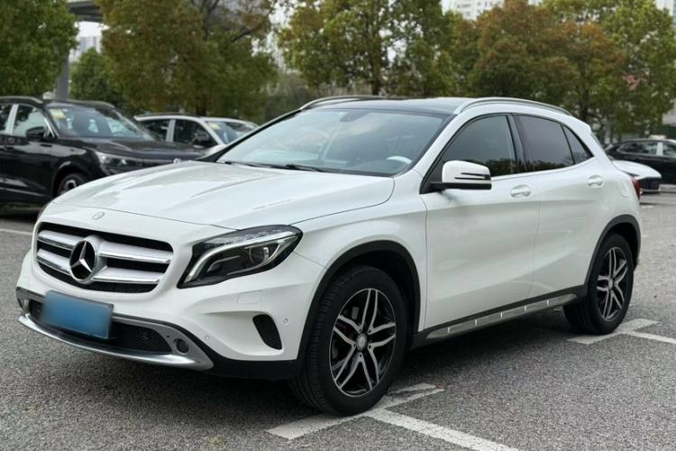 Used Mercedes-Benz GLA 2015 GLA 220 4MATIC Fashion Model