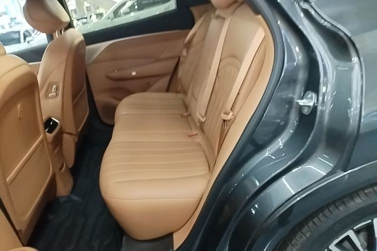 Used Dongfeng Aeolus L8 2025 Model 185KM Dream Edition