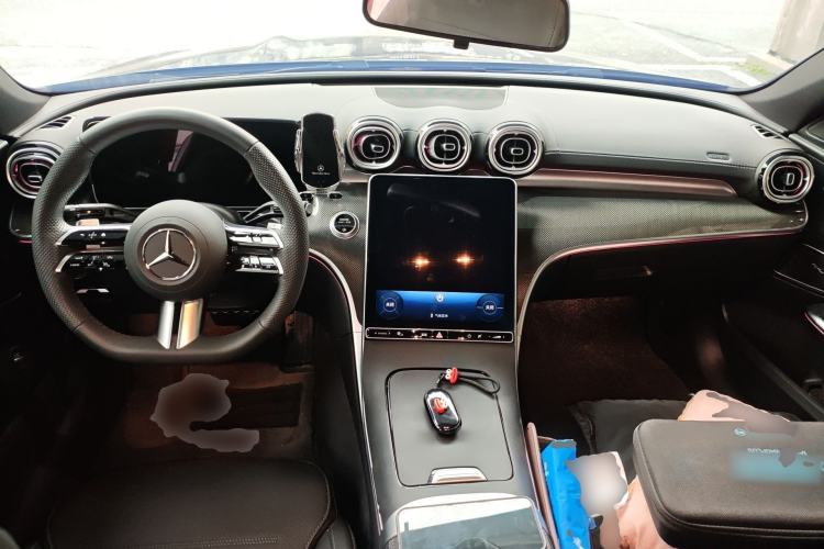 Used Mercedes-Benz C-Class 2025 Facelift C 260 L Sport Edition Center Console