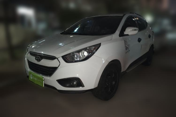 Used Hyundai ix35 2013 2.0L Automatic Two-Wheel Drive Smart GLS China IV Standard