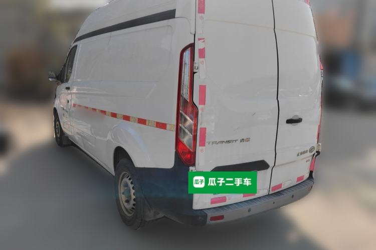 Used Ford Transit 2017 2.0T Diesel Van Mid-Chassis Mid-Roof China V Standard
