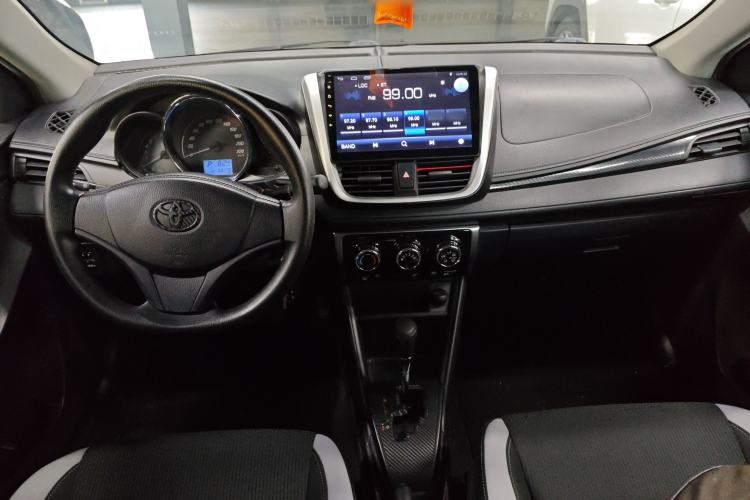 Used Toyota YARiS L Zhi Xuan 2020 1.5L CVT Leading Edition Center Console