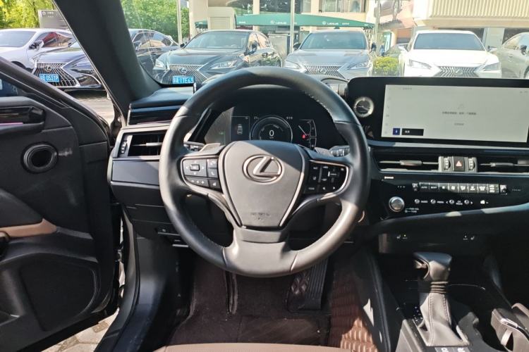 Used Lexus ES 2022 300h Excellence Edition