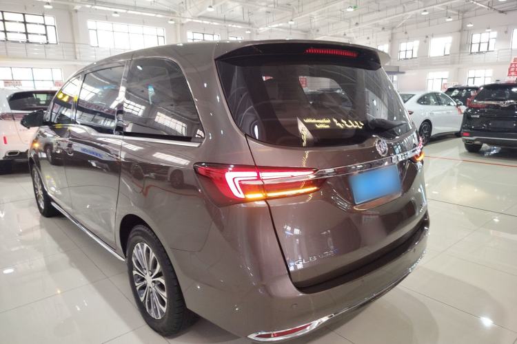 Used Buick GL8 2023 Land Executive Class Comfort Model
