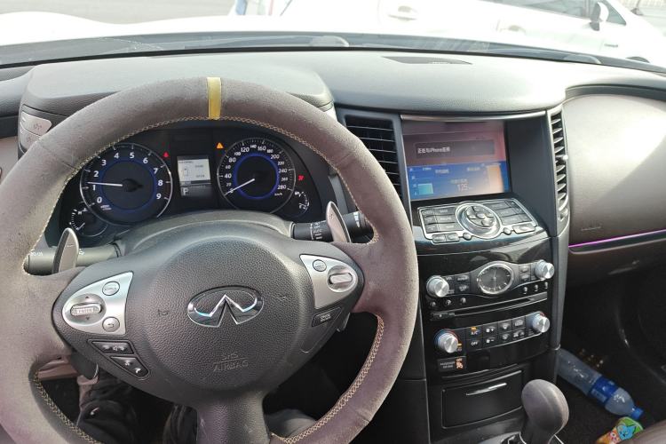 Used Infiniti QX70 2013 3.7L Standard Edition