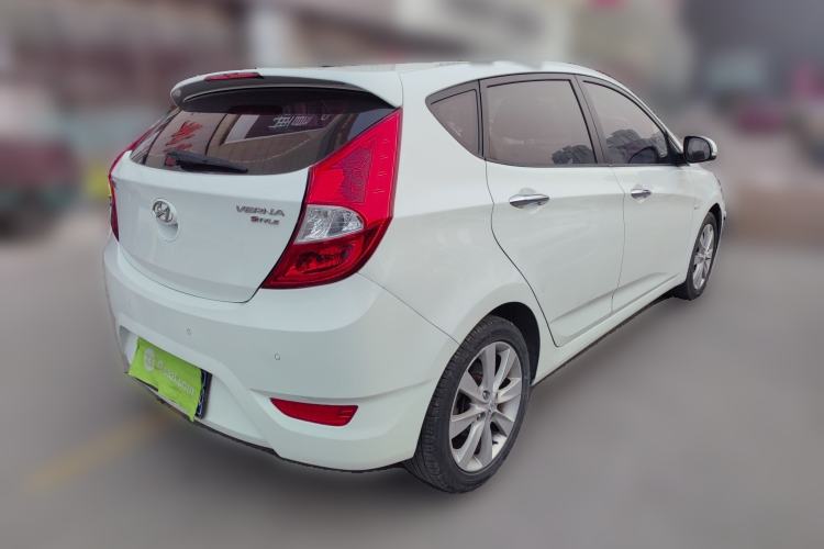 Used Hyundai Verna Ray 2014 1.6L Automatic TOP