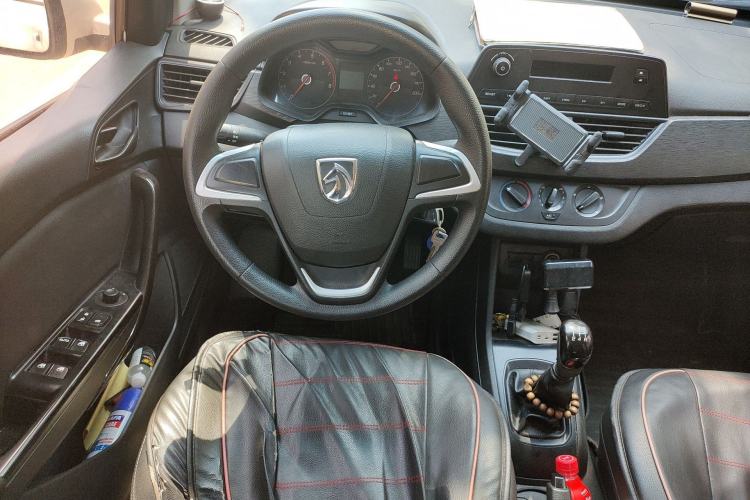 Used Baojun 310 2016 1.2L manual Comfort trim level