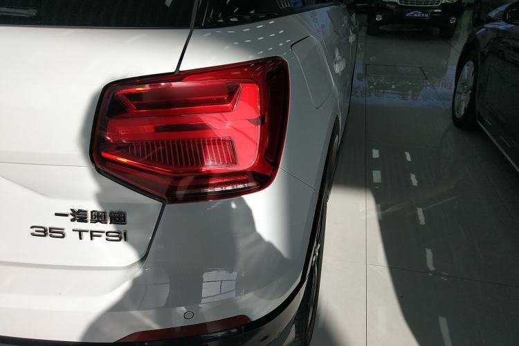 Used Audi Q2L 2018 35 TFSI Launch Exclusive Edition China V