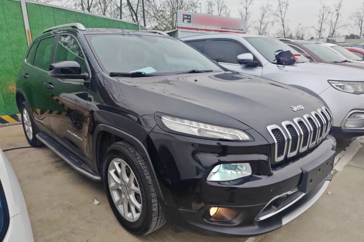 Used Jeep Cherokee 2017 2.4L Leading Smart Edition