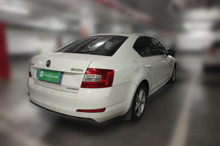 Used Skoda Octavia 2015 1.6L Automatic Yijie Edition
