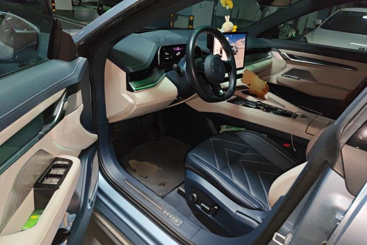 Used Zeekr 001 2021 Ultra-Long Range Dual-Motor YOU Version Driver Seat