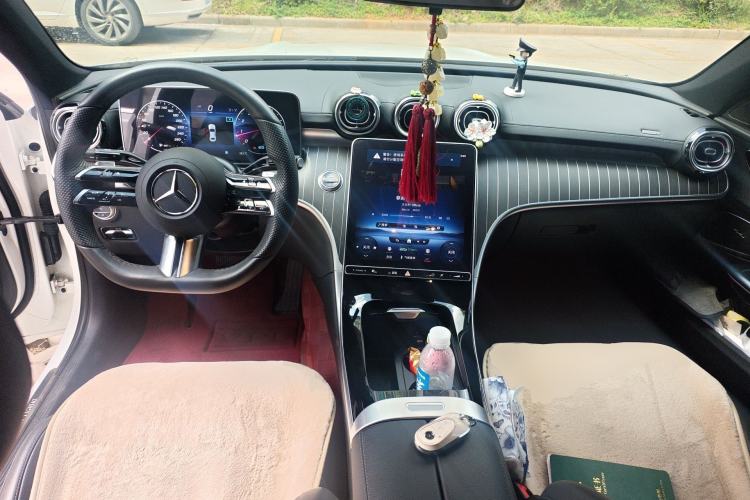 Used Mercedes-Benz C-Class 2022 Facelift C 260 L Center Console