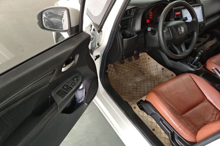 Used Honda Fit 2016 1.5L LX Manual Comfort Model
