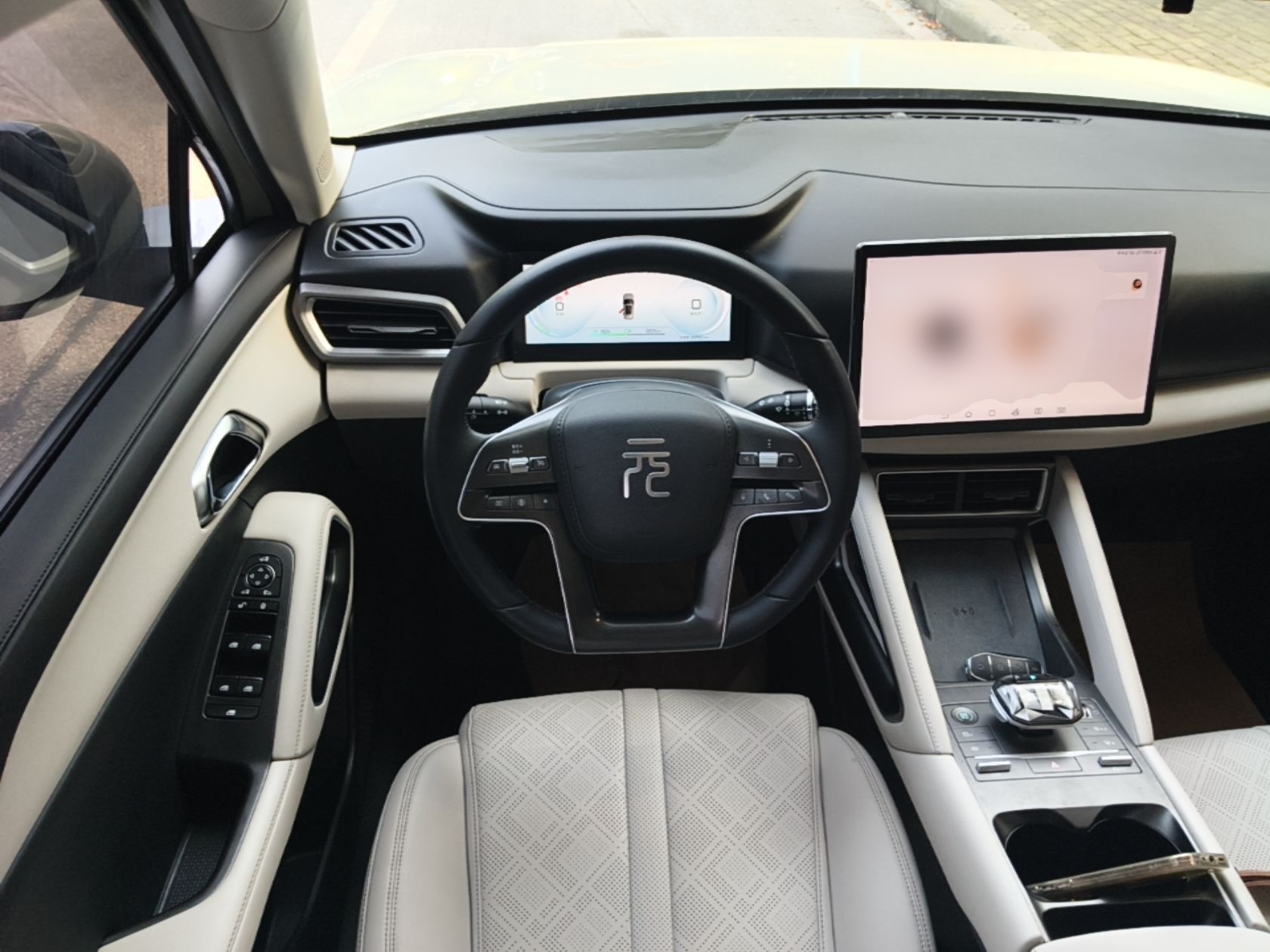 BYD Yuan UP 2024 401KM Beyond Edition — снимка 13